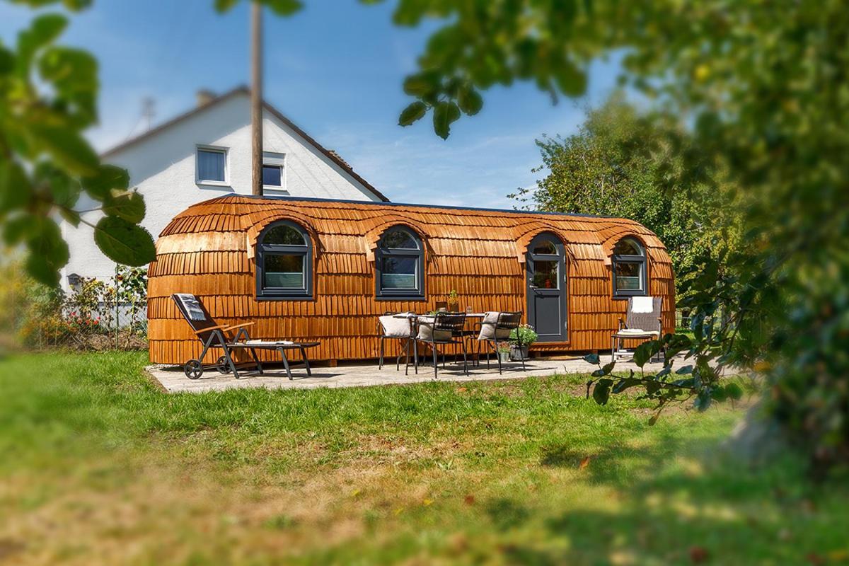 Auszeitgarten - Urlaub Im Tinyhaus Im Herzen Von Oberschwaben Aulendorf Buitenkant foto