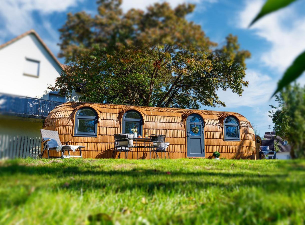 Auszeitgarten - Urlaub Im Tinyhaus Im Herzen Von Oberschwaben Aulendorf Buitenkant foto